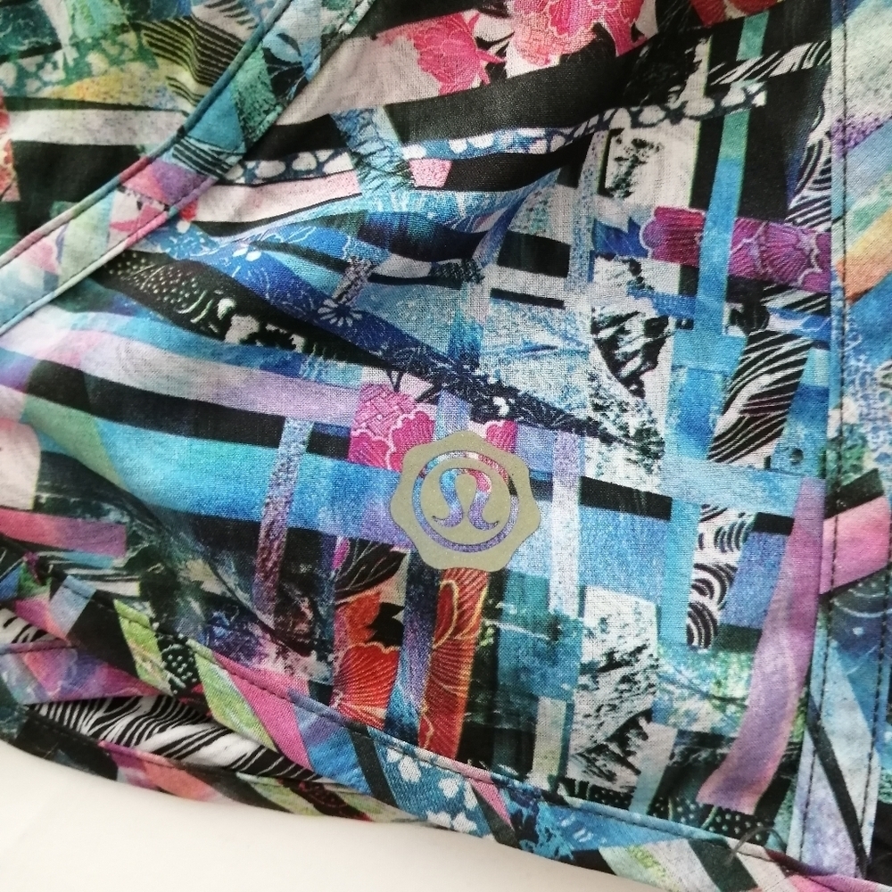Lululemon Tracker Shorts Special Edition Seawheeze 4" Inseam Pink Blue Rare 6 - Picture 10 of 13